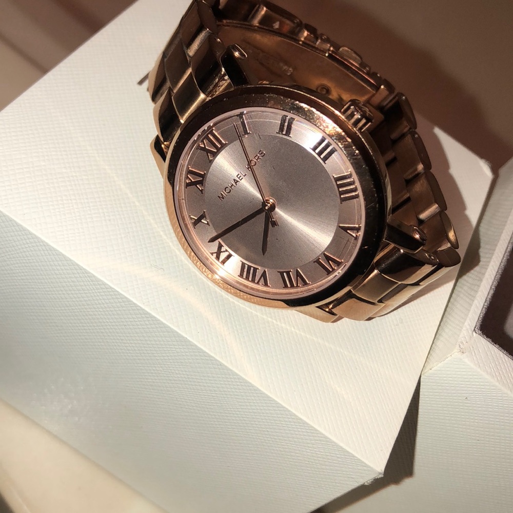 Watch - Picture 4 of 4